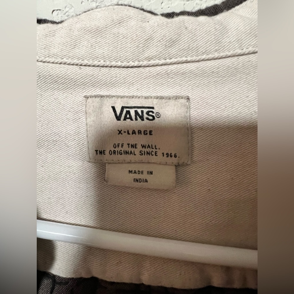 Vans Button Down Shirt Brown Pattern - image 3